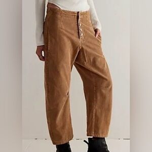 Free People We The Free Osaka Barrell Jeans in Forest Brown Size 28